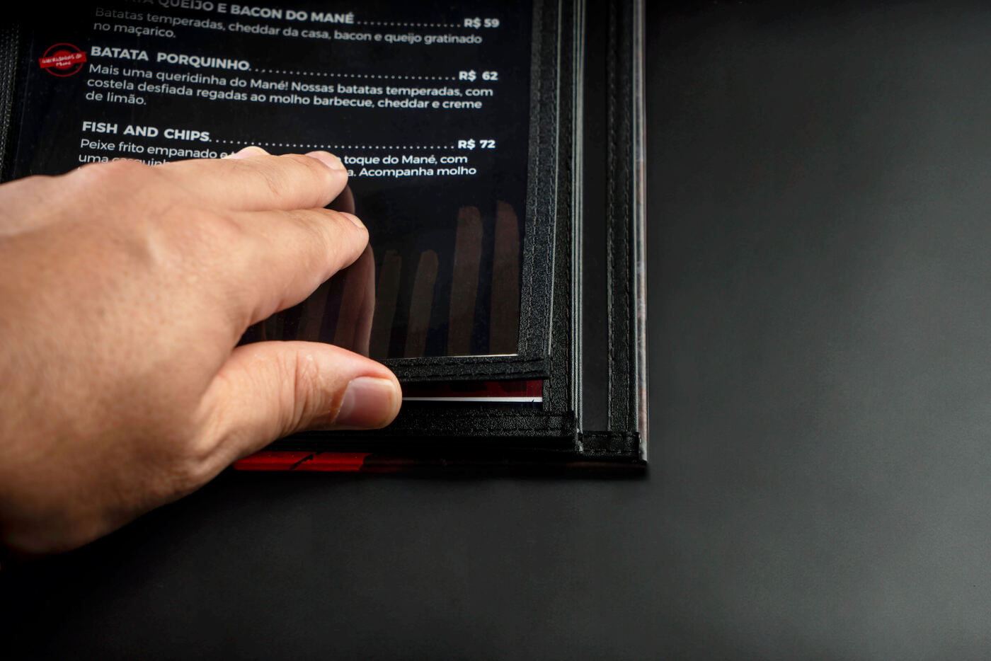 cardápio em couro impresso personalizado