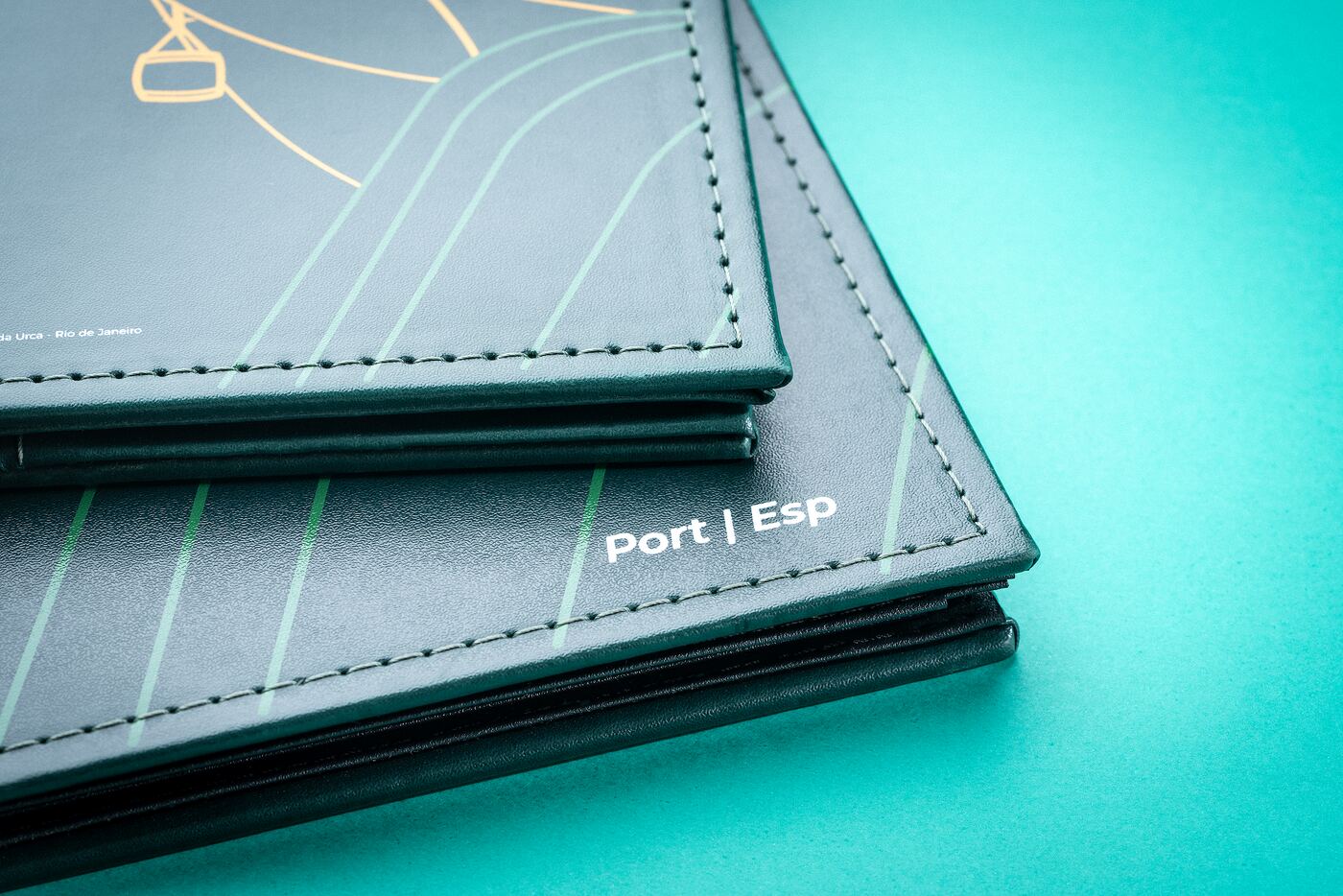 cardápio em couro sintético personalizado