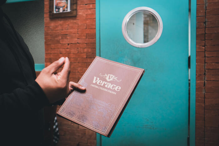 cardápio em couro impresso para pizzaria